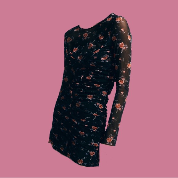 Zara floral dress - Picture 2 of 5